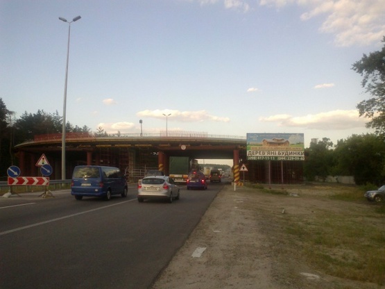 Фото рекламної площини за адресою Житомирская трасса 20км. - Стоянка - в направлении Киева,200м до остановки "Стоянка"