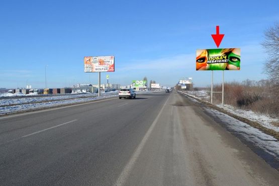 Фото рекламної площини за адресою Московский пр-т - Ростовская трасса возле АЗС ОККО 6(въезд в город)