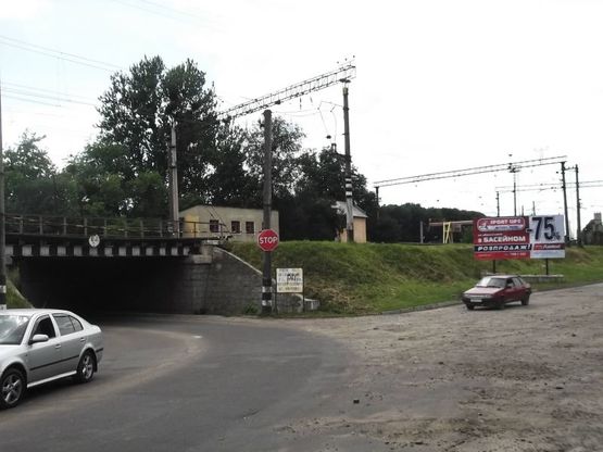 Фото рекламной плоскости по адресу вул. Рудненська