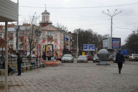 Фото рекламної площини за адресою вул. Соборності (Жовтнева) (Ц,вхід до"Каштанової алеї")-R.