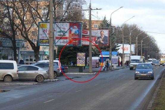 Фото рекламної площини за адресою вул. Соборності (Жовтнева)/вул. С.Петлюри