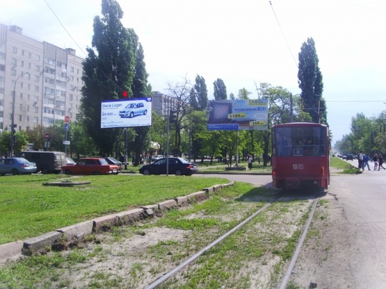 Фото рекламной плоскости по адресу ул. Чкалова - ул. Садовая