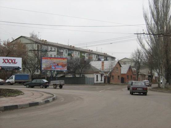 Фото рекламной плоскости по адресу пл. Дружбы Народов