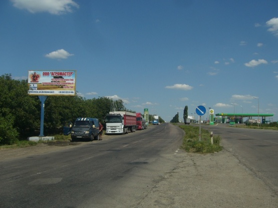 Фото рекламної площини за адресою Баштанское шоссе - АЗС, въезд