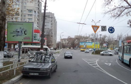 Фото рекламной плоскости по адресу пер. Пугачева / пл. Ганнибала