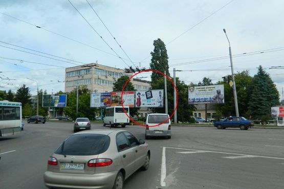 Фото рекламной плоскости по адресу вул. Європейська (Фрунзе),153 (призматрон)