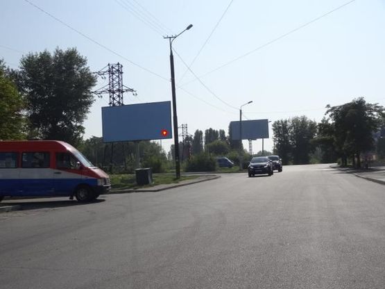 Фото рекламной плоскости по адресу Паникахи ул. - Запорожское шоссе, из центра