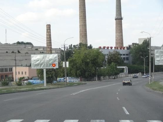 Фото рекламної площини за адресою Космическая ул., областная детская больница, из центра