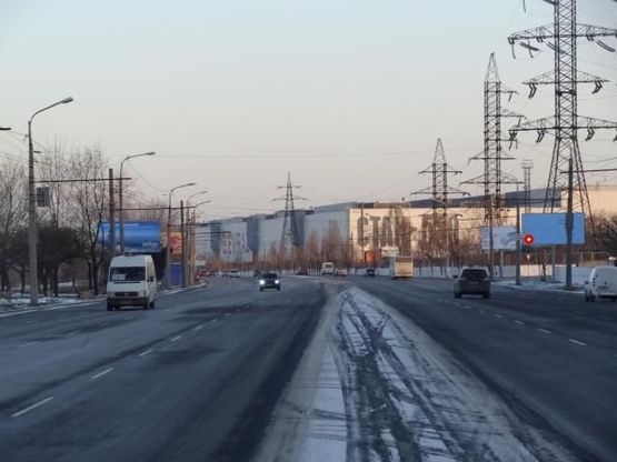 Фото рекламной плоскости по адресу Заводская Набережная ул., возле завода им. Петровского, в центр