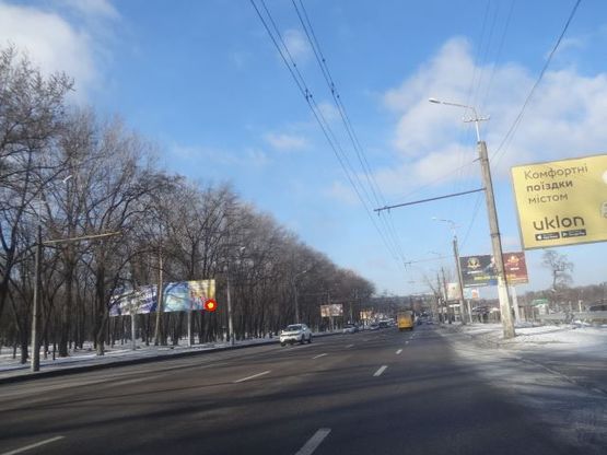 Фото рекламной плоскости по адресу Запорожское шоссе, возле парка "40-летия Освобождения Днепра", в центр