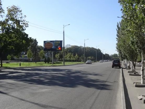 Фото рекламной плоскости по адресу Малиновского ул., 6, в центр