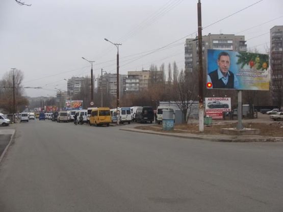 Фото рекламной плоскости по адресу Паникахи ул. - Запорожское шоссе, в центр