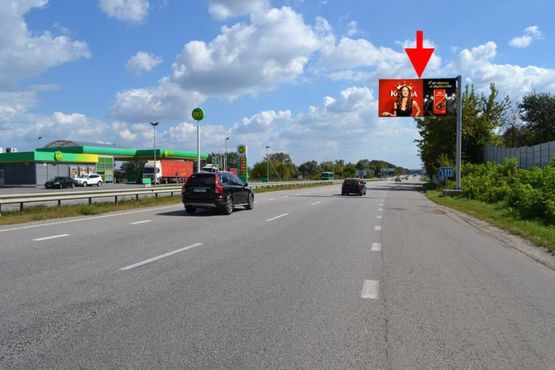 Фото рекламной плоскости по адресу Трасса Киев-Харьков-466 км-пос. Коротыч-возле АЗС WOG-в ст Харькова