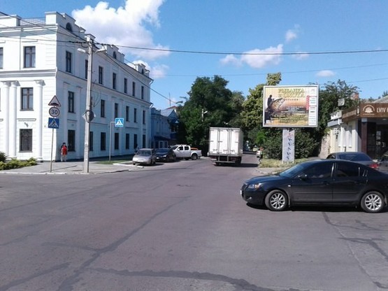Фото рекламной плоскости по адресу Ул. Декабристов/Гоголя