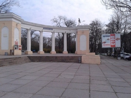 Фото рекламной плоскости по адресу Пр.Ушакова и ул.Лютеранская(Кирова)