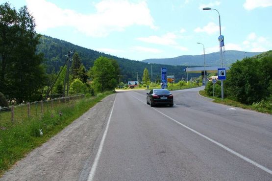 Фото рекламной плоскости по адресу Траса Н-09 Мукачево-Львів, АЗС УкрНафта, напрямок руху на Буковель