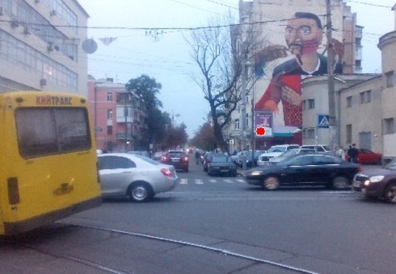 Фото рекламної площини за адресою Спасская ул. - Межигорская ул.