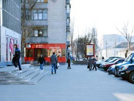 Фото рекламної площини за адресою ул. Шевченко (ТЦ Гулливер блок А, ЦЕНТР)