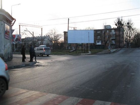 Фото рекламной плоскости по адресу Нижанківського-Вокзальна (з центру)