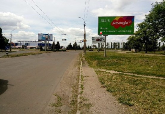 Фото рекламной плоскости по адресу Сумгаитская ул. - 30-летия Победы ул.