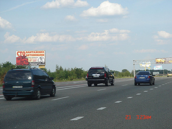 Фото рекламної площини за адресою М-06 Житомир-Киев 35 км 600 м