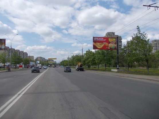 Фото рекламной плоскости по адресу Харківська вул., (озеро "Чеха")