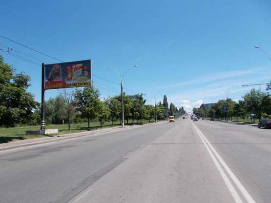 Фото рекламної площини за адресою Харківська вул., (озеро "Чеха")