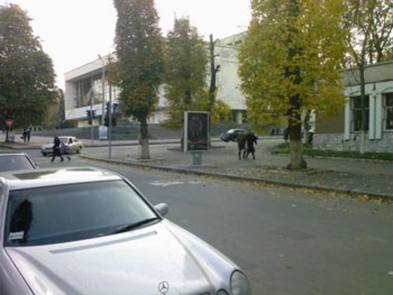 Фото рекламной плоскости по адресу вул.Соборна,58 (кафе"Театральне")