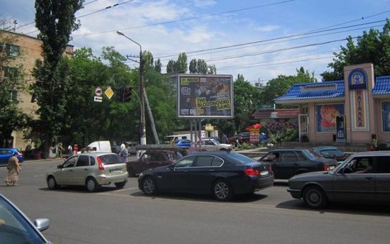 Фото рекламной плоскости по адресу Черняховского ул, 3/1 - Маршала Говорова ул.