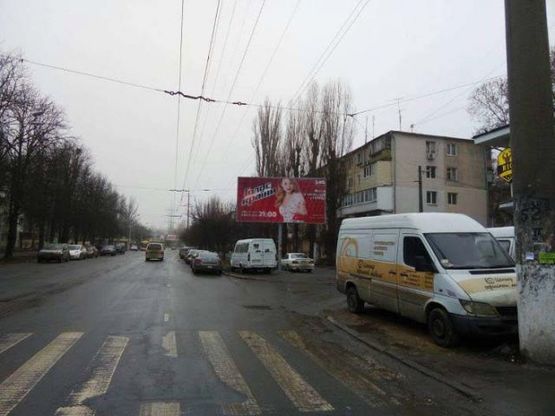 Фото рекламной плоскости по адресу Космонавтов ул., 62