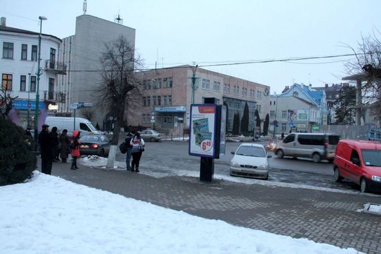 Фото рекламной плоскости по адресу Чорновола, міський фонтан, пошта, РДА, маг.Ольга