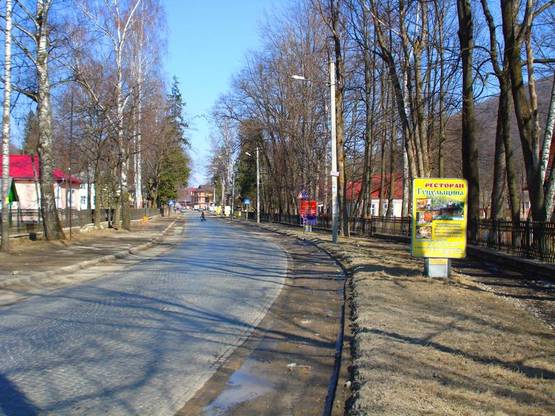 Фото рекламной плоскости по адресу Траса Н-09 Мукачево-Львів, Свободи, кафе Квітуча Долина, санаторій Прикарпатський, пішохідна зона до водоспаду Пробій, напрямок руху на Івано-Франківськ