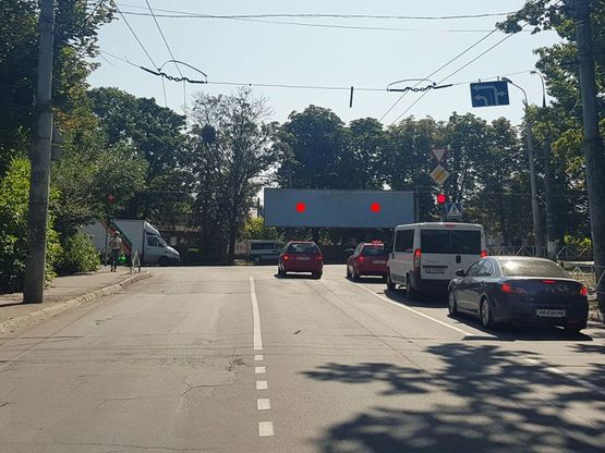 Фото рекламної площини за адресою Т-подібне перехрестя вул.Кам'янецька - Інститутська. неподалік: студмістечко, супермаркети, банки, піцерії, кафе, ресторани (в центр)