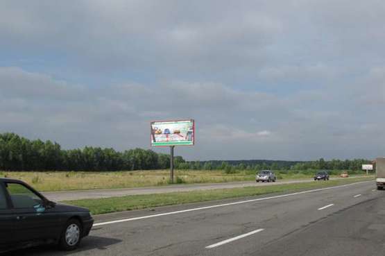 Фото рекламной плоскости по адресу Київ - Чернігів, 10 км + 700 м (зліва в  напр.г.Київ 3км. до Броварів)