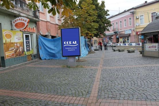 Фото рекламной плоскости по адресу вул.Беляєва (біля м-ну "Каравай")