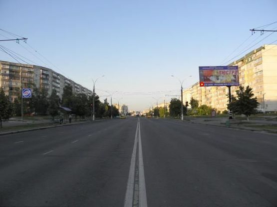 Фото рекламної площини за адресою п-т Лушпы/супермаркет/