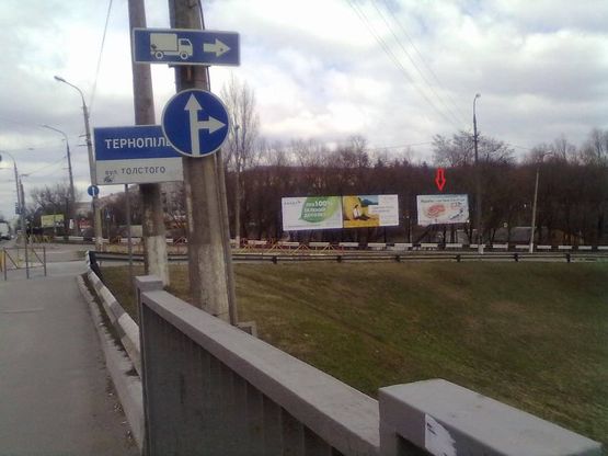 Фото рекламної площини за адресою вул.Кам"янецька (транспортна розв'язка)