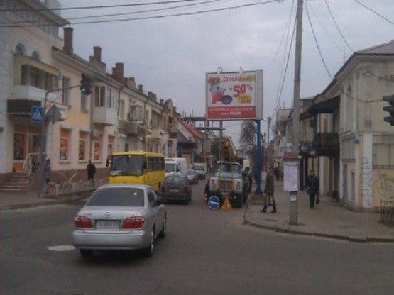 Фото рекламної площини за адресою Перекресток ул.Потемкинской и ул.Преображенской (Декабристов)