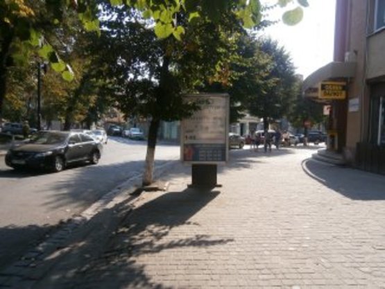Фото рекламной плоскости по адресу Грушевського   (навпроти Просвіти) №2