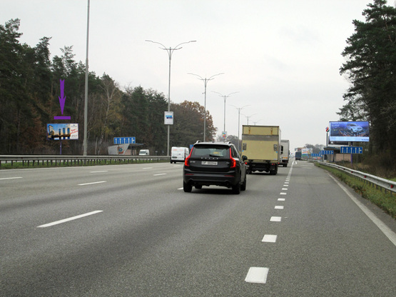 Фото рекламной плоскости по адресу Бориспольское шоссе,остановка Малая Александровка, напрвление а/п Борисполь
