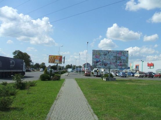 Фото рекламной плоскости по адресу вул.Матросова (біля супермаркету)