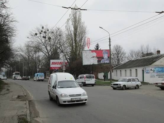 Фото рекламної площини за адресою вул.Купріна (зупинка ТСЦ "Дубово")