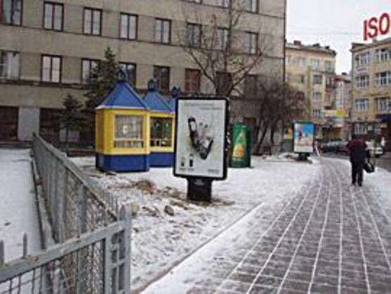 Фото рекламной плоскости по адресу Петрушевича пл., 10