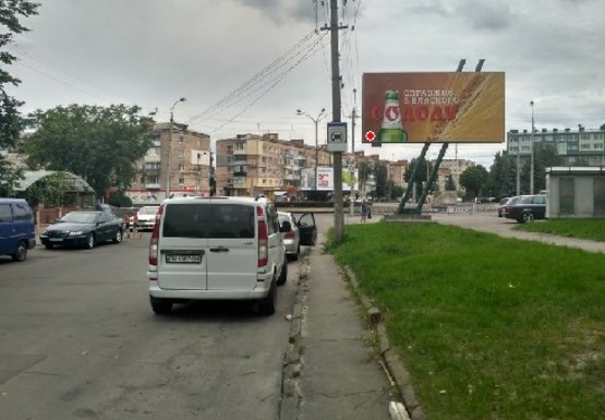 Фото рекламної площини за адресою Студенческая ул. - Курчатова ул.