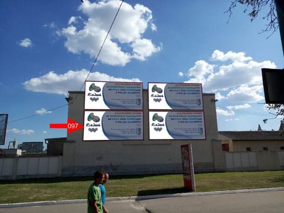 Фото рекламной плоскости по адресу вул.Чернівецька