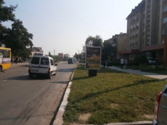 Фото рекламной плоскости по адресу Коновальця обласна дитячя лікарня №2