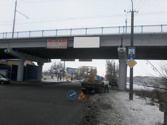 Фото рекламной плоскости по адресу шляхопровід по вул.Рівненській від Там-Таму