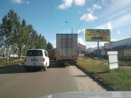 Фото рекламної площини за адресою Красноткацкая 42Д,въезд.в ТЦ  Дарынок