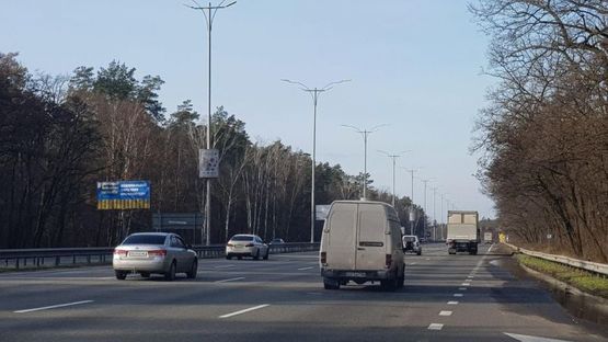 Фото рекламной плоскости по адресу Бориспольская трасса,въезд в Киев со стороны а.э.Борисполь,