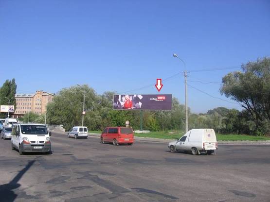 Фото рекламной плоскости по адресу м. Рівне, вул. Р.Шухевича, в районі перехрестя з вул. Кн. Володимира